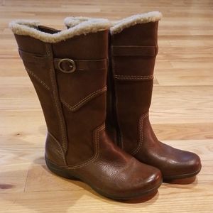 Clarks Tall Brown lined Leather Boots NWOT calf-hi